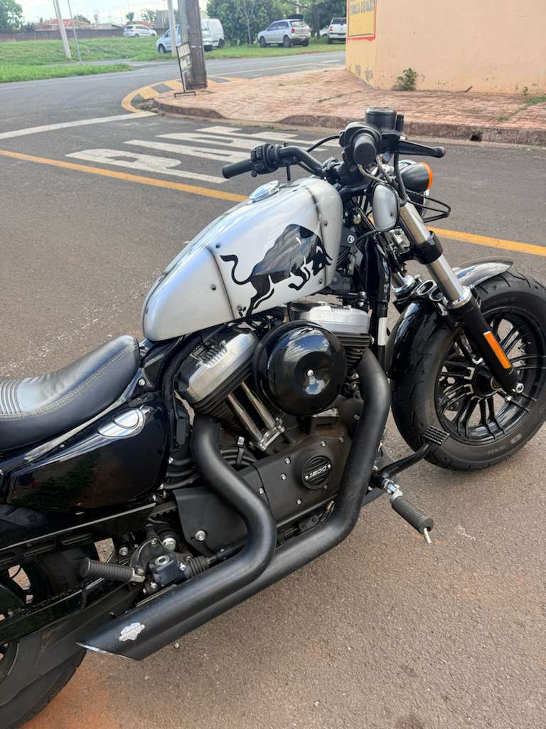 METAL BULLS