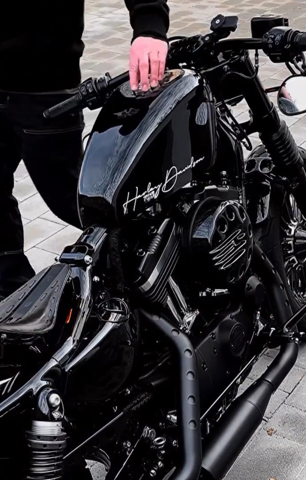 HANDSCRIPT SimonKustom