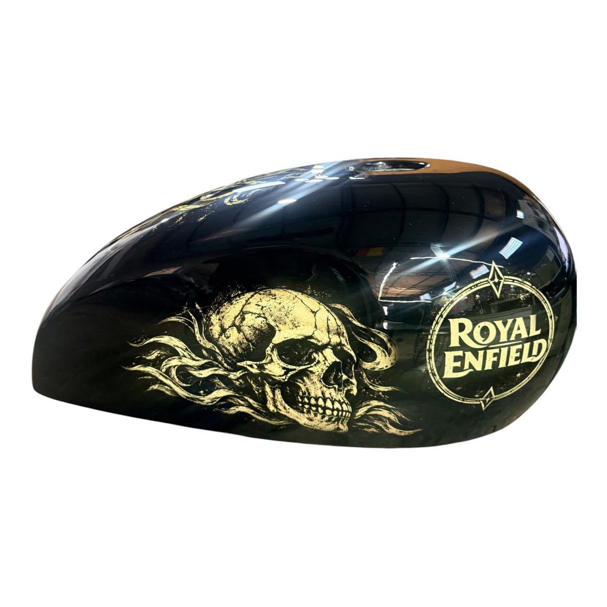 Golden Skull – Caveira Dourada & Arabescos | Tank Cover Premium